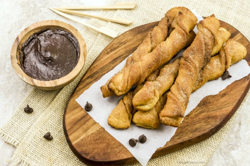 air fryer churros with mexican chocolate sauce