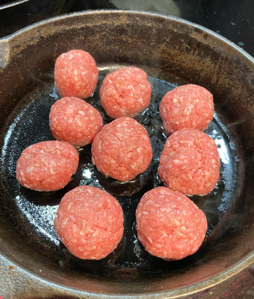 Whole30 Meatballs And Gravy Over Riced Veggies