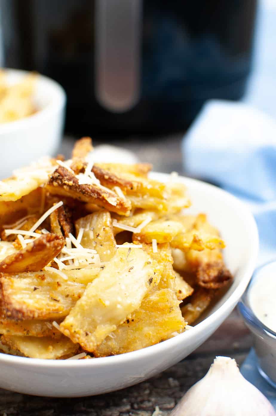 Air Fryer Pasta Chips - Delicious Appetizer Recipe!