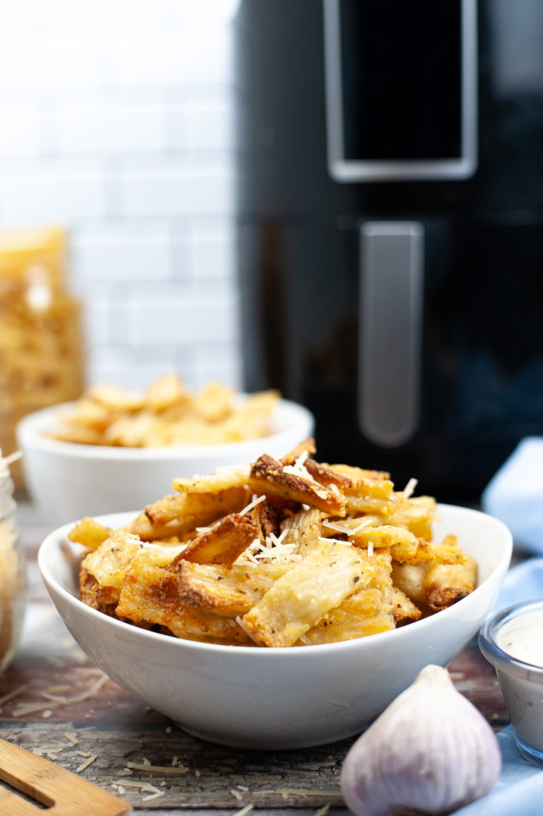 Air Fryer Pasta Chips - Delicious Appetizer Recipe!