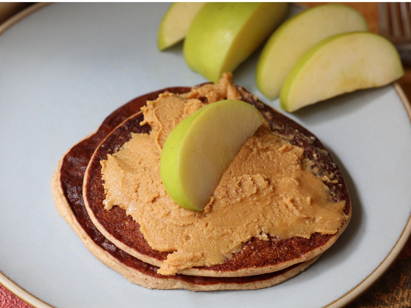 gluten free apple pie protein pancakes