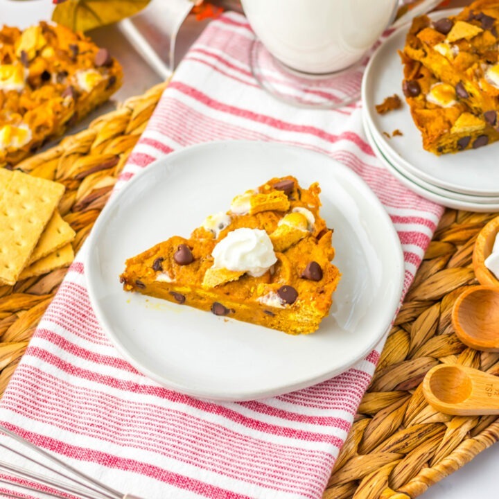 pumpkin spice s'mores cookie cake recipe