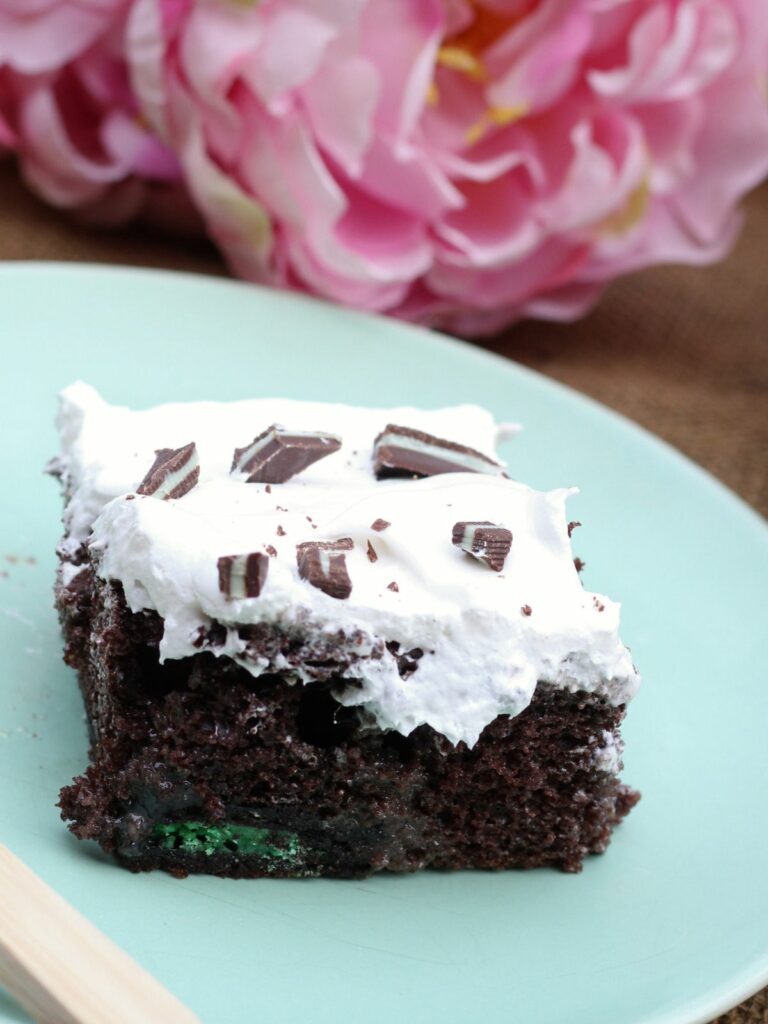 mint oreo chocolate poke cake